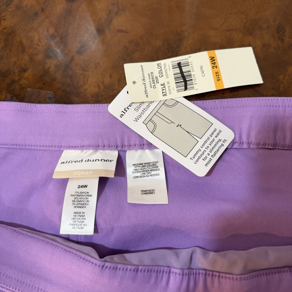 Alfred Dunner Plus Size Classic Tummy-Control Fit Bermuda Shorts S 24W Purple - Picture 4 of 9